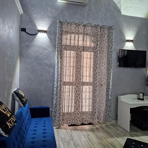 Lnd Room